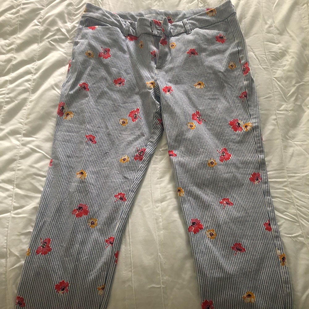 Last Chance!Will be Donating!Old Navy Pixie Pants